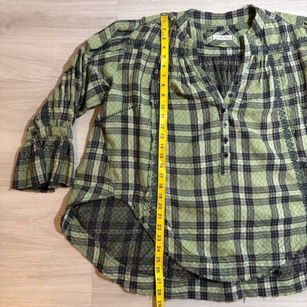 Free People Blouse Women Green Plaid Embroidered Henley Boho Raw Hem Size S - Picture 4 of 16